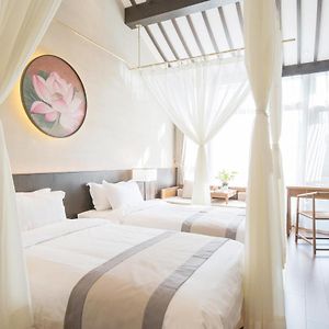 Twin Room Garden View